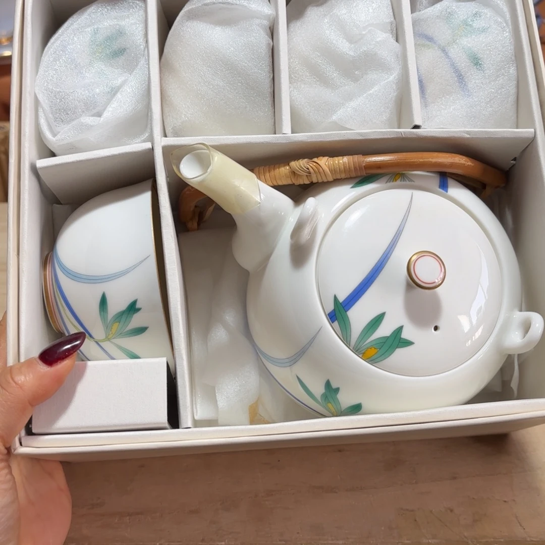 瓷片«公屏点餐，再理性下单»