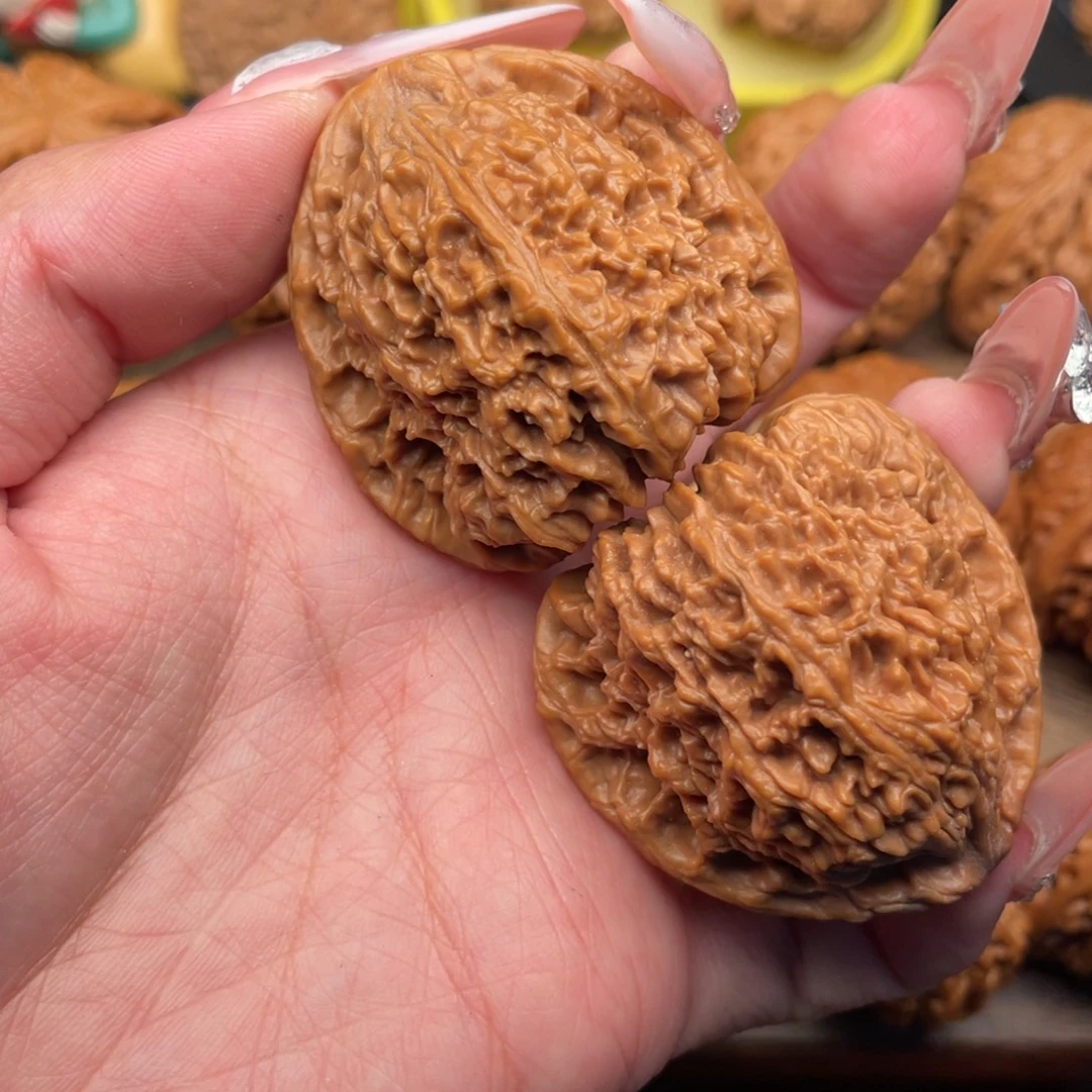 把件文玩核桃全品毕业凹底，逐鹿炮弹三角南疆43