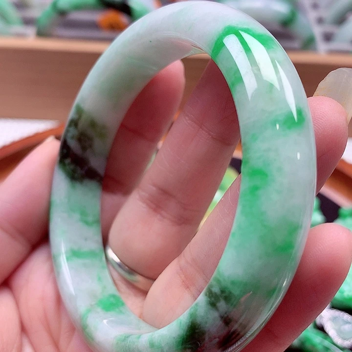未镶嵌手镯翡翠翡翠