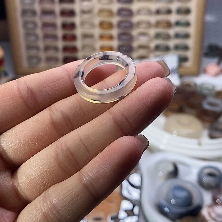 未镶嵌戒指玛瑙/玉髓C 19不退换港16