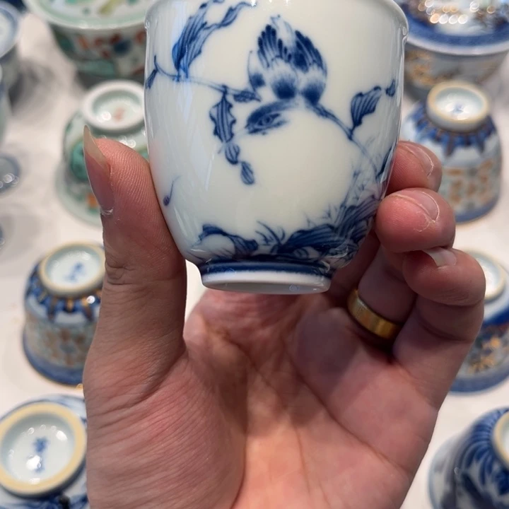 景德镇陶瓷杯子的
