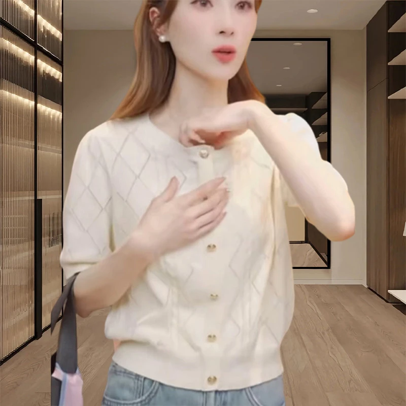 香朵儿元气感少女风单排扣针织衫2025夏季新款清新别致舒适上衣女