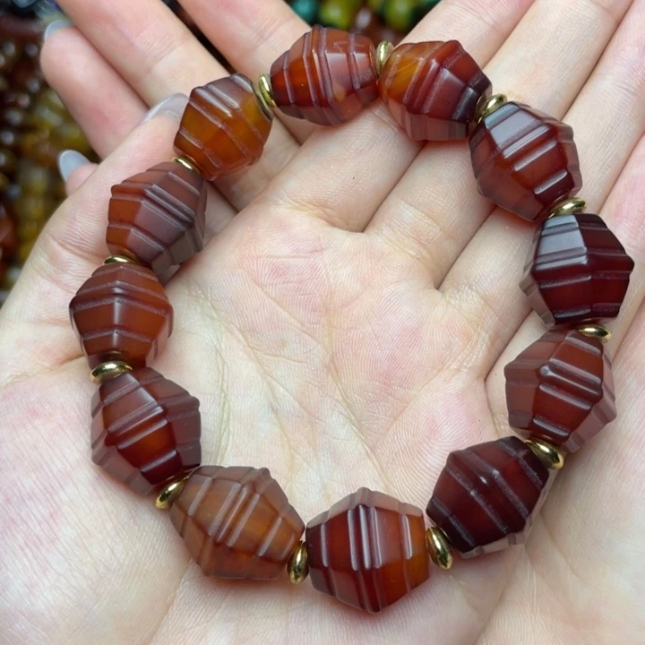 玛瑙/玉髓颈饰未镶嵌