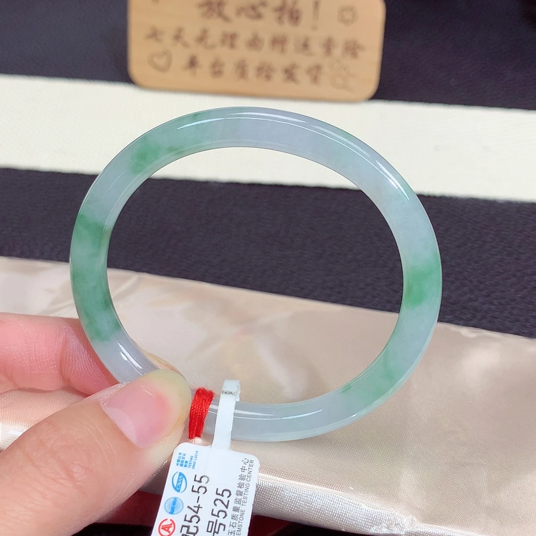 翡翠未镶嵌手镯525