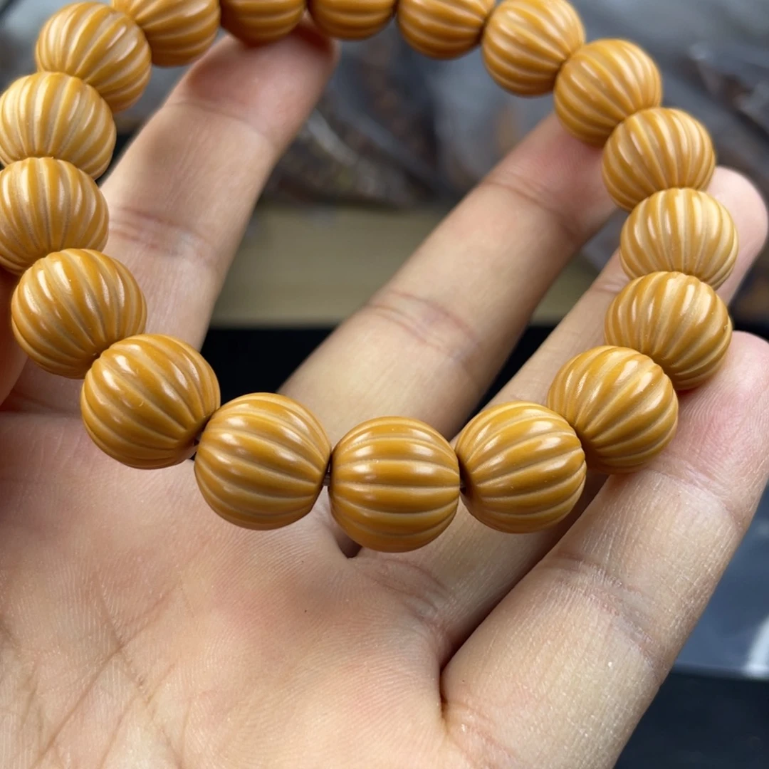 猴头核桃吊坠嗯……没事