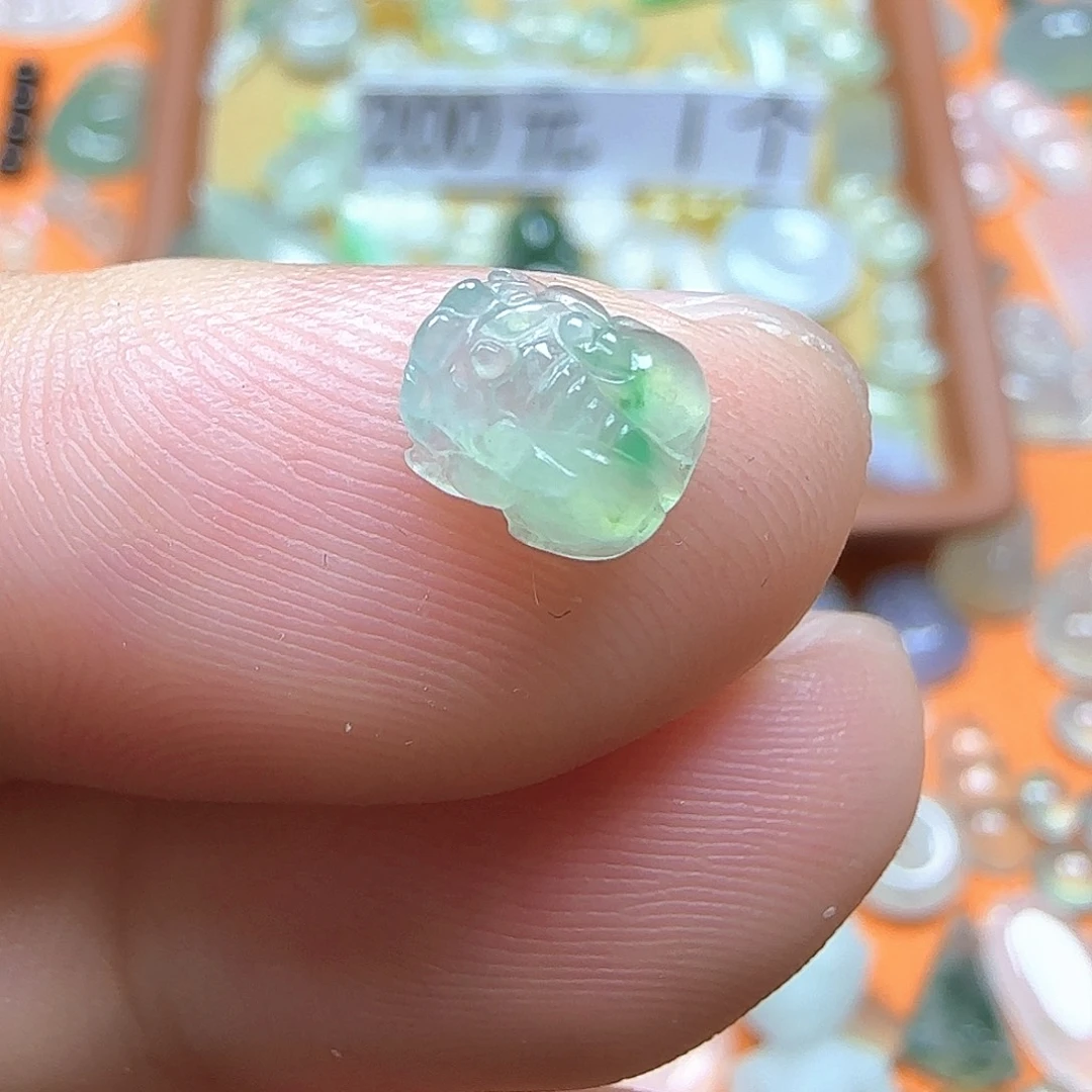 定制翡翠未镶嵌翡翠