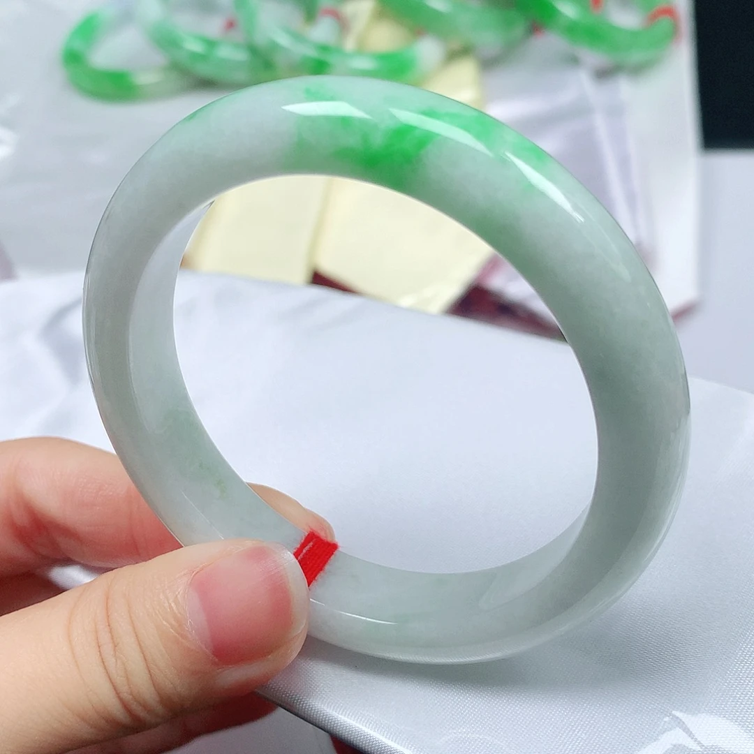 翡翠未镶嵌手镯1558