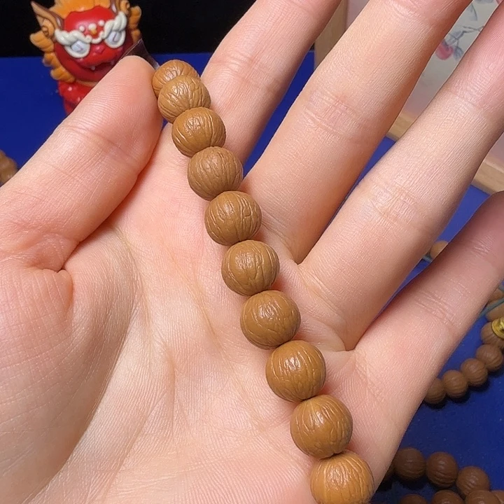 史***例猴头核桃吊坠凤羽