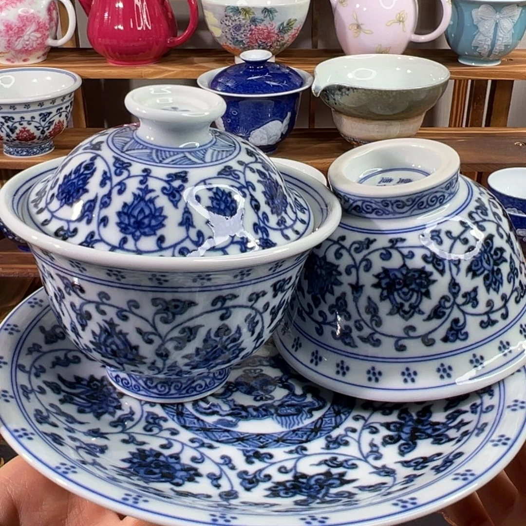 青花缠枝莲重工三件套套组