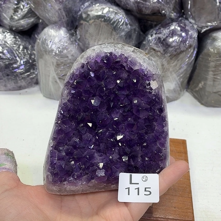 水晶摆件未镶嵌天然紫水晶