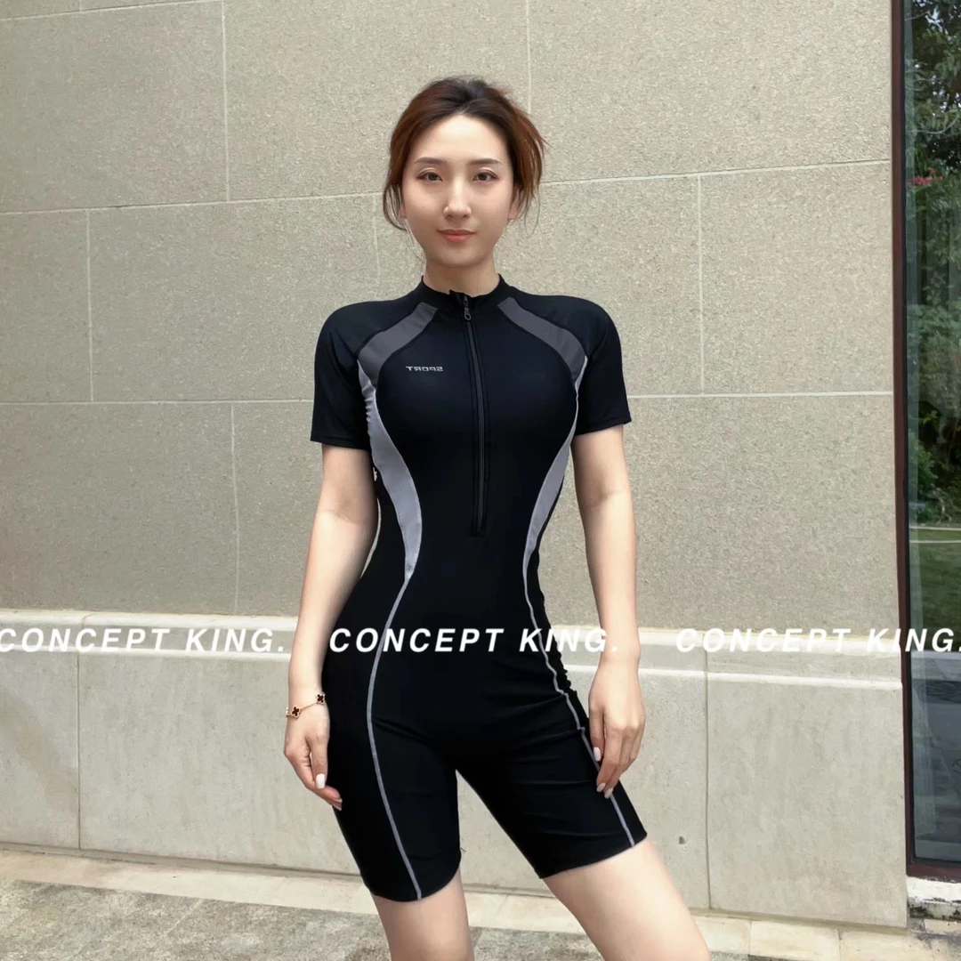【专业游泳2.0进阶版】新款时尚遮肚保守潜水速干连体泳衣女Q35