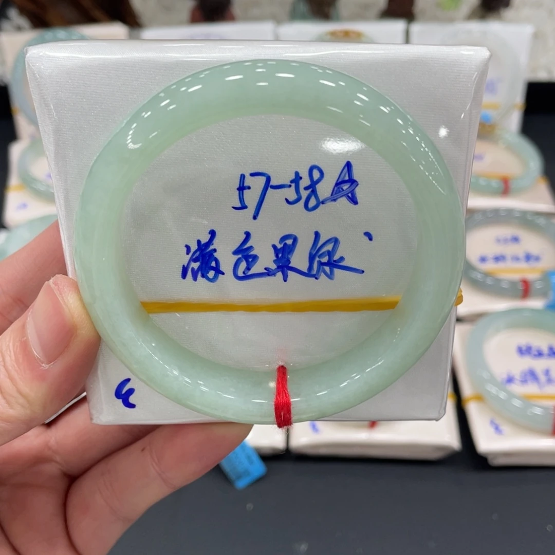 未镶嵌手镯翡翠翡翠