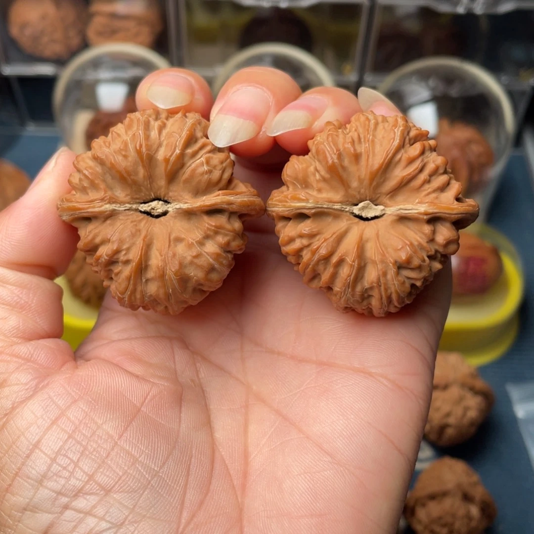 文玩核桃把件41+平谷凹底