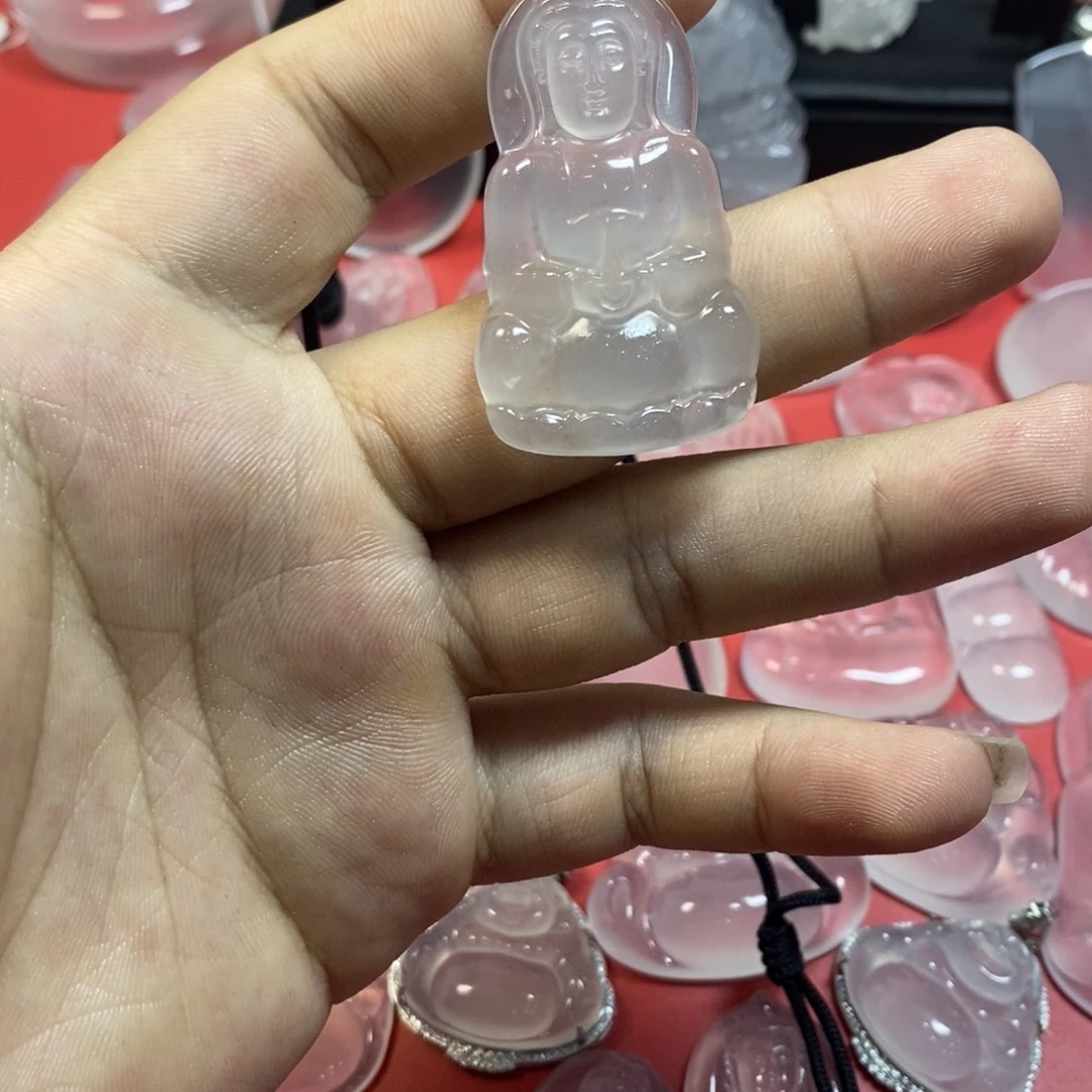 石英质玉未镶嵌颈饰