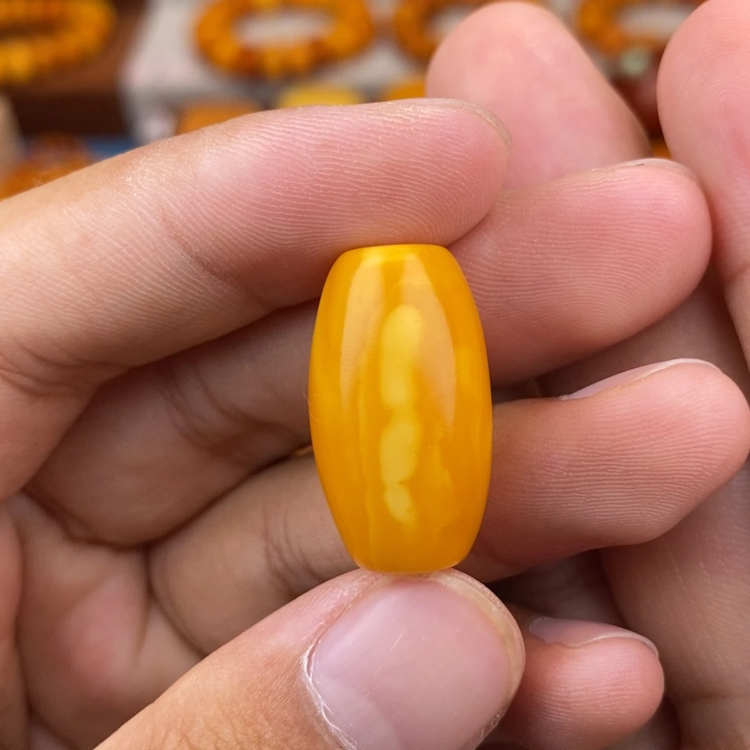 未镶嵌琥珀珠宝奇石