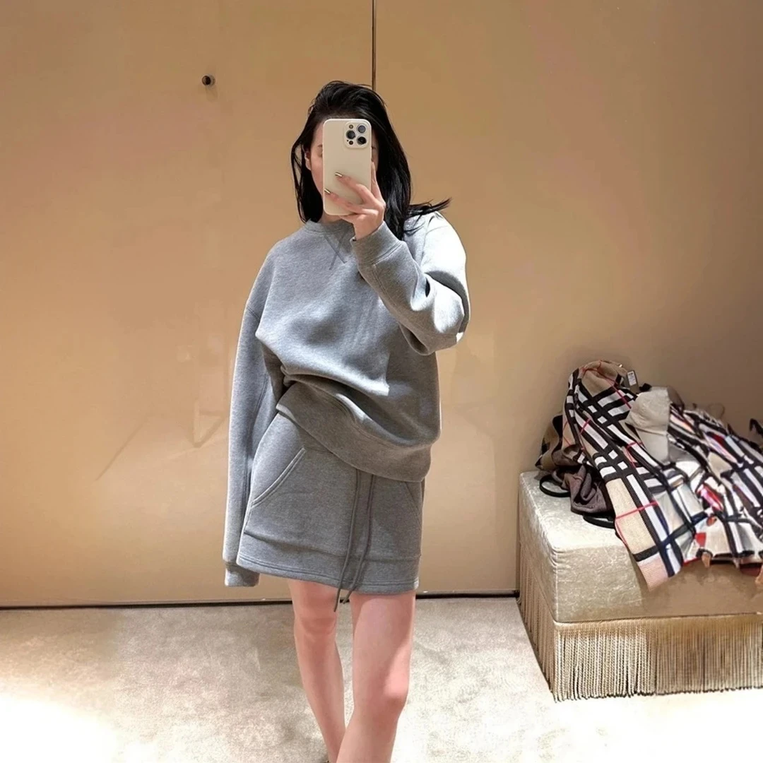 慵懒风灰色圆领卫衣套装女2025年秋季高级感休闲上衣半身裙两件套