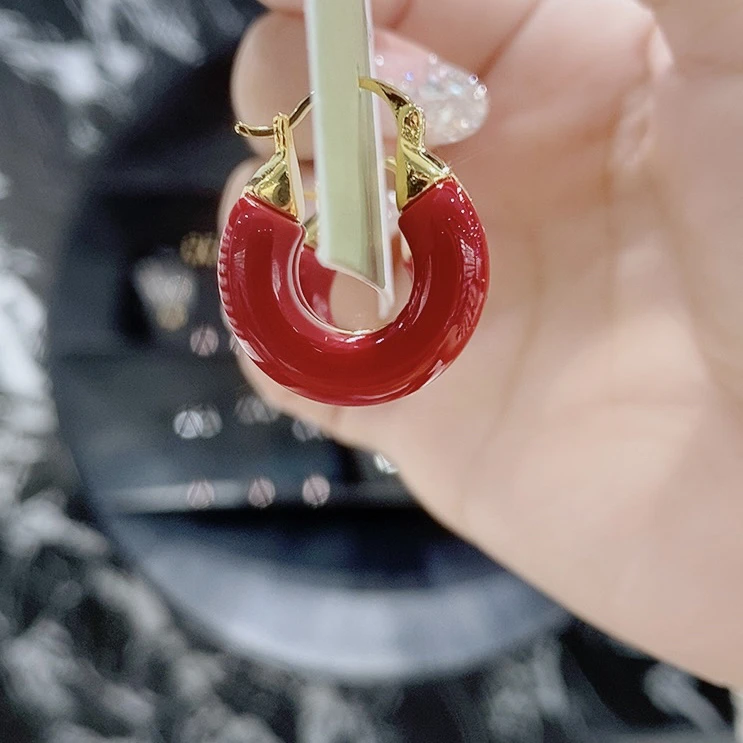 铜合金树脂耳饰 新款立体耳圈高级时尚瑞丽风