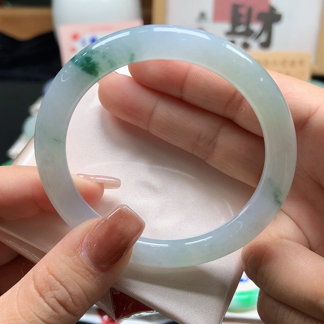 翡翠未镶嵌手镯6号