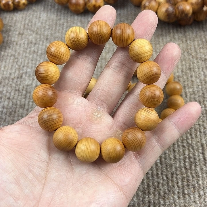 木太行崖柏1.5抛光。。。。。