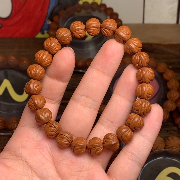 吊坠桃核11玉龙脊龙纹