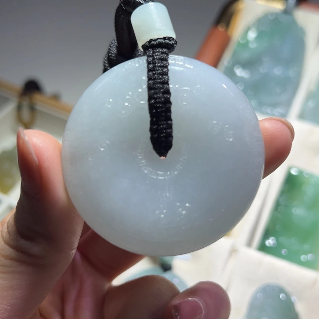 翡翠未镶嵌颈饰缅甸翡翠