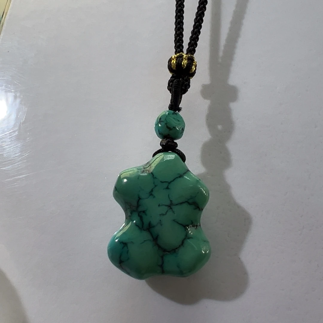 绿松石未镶嵌挂件