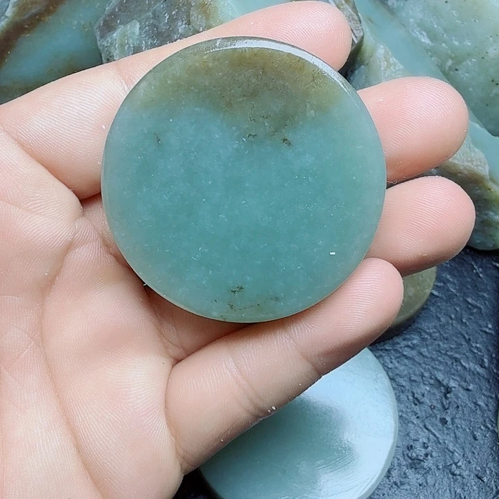未镶嵌和田玉（糖玉）珠宝奇石