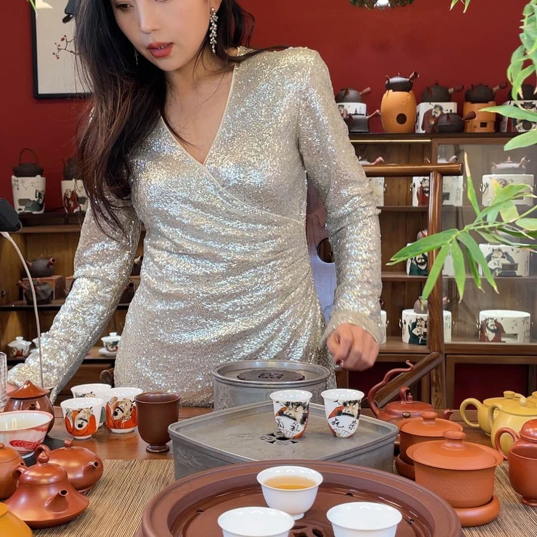 紫砂茶壶逃***家………………..