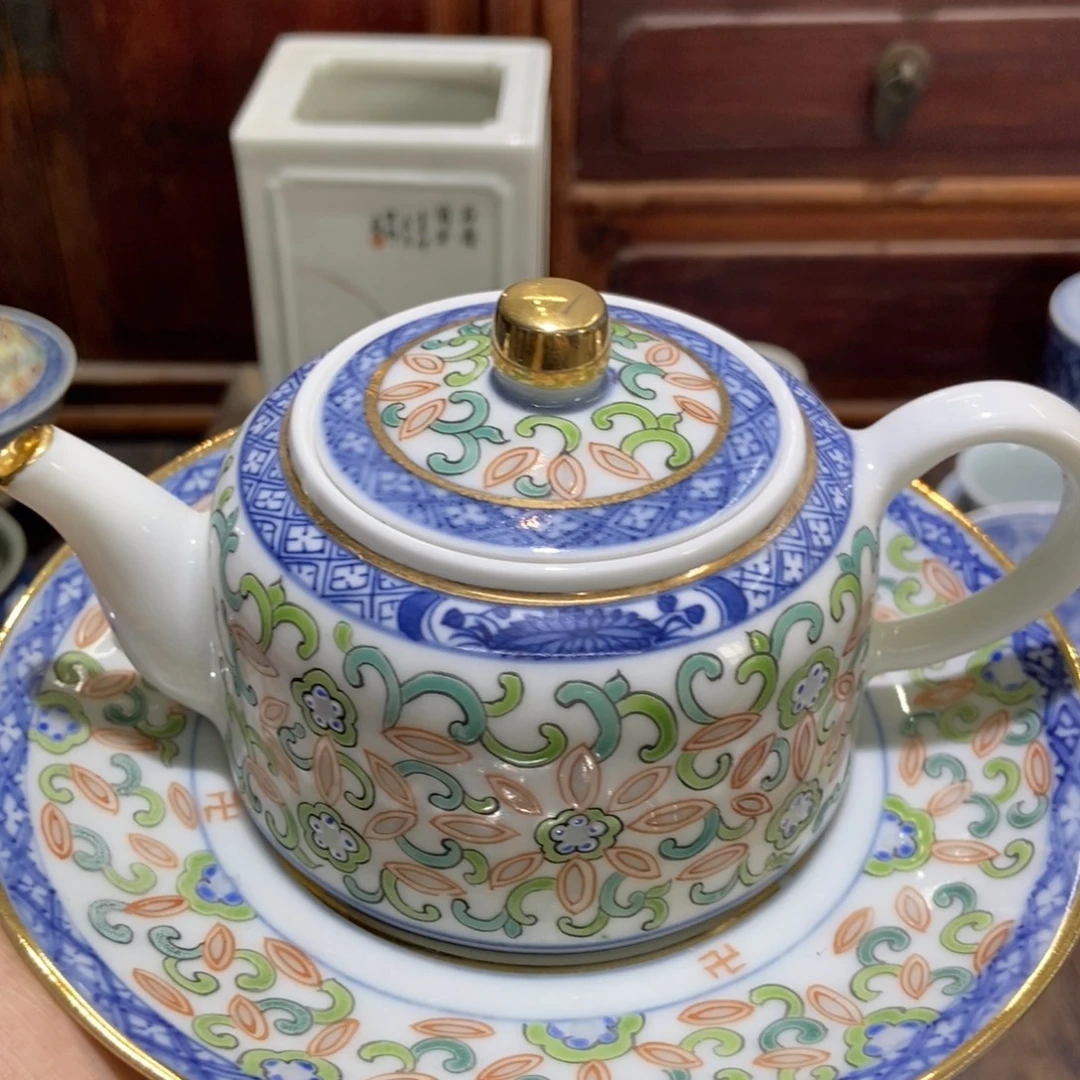 彼***岸陶瓷艺术的发展与