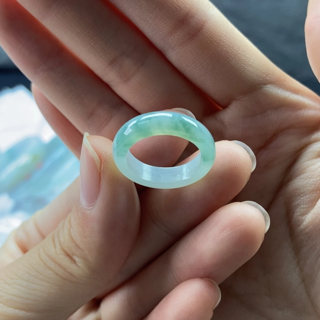 翡翠未镶嵌手镯11/12号