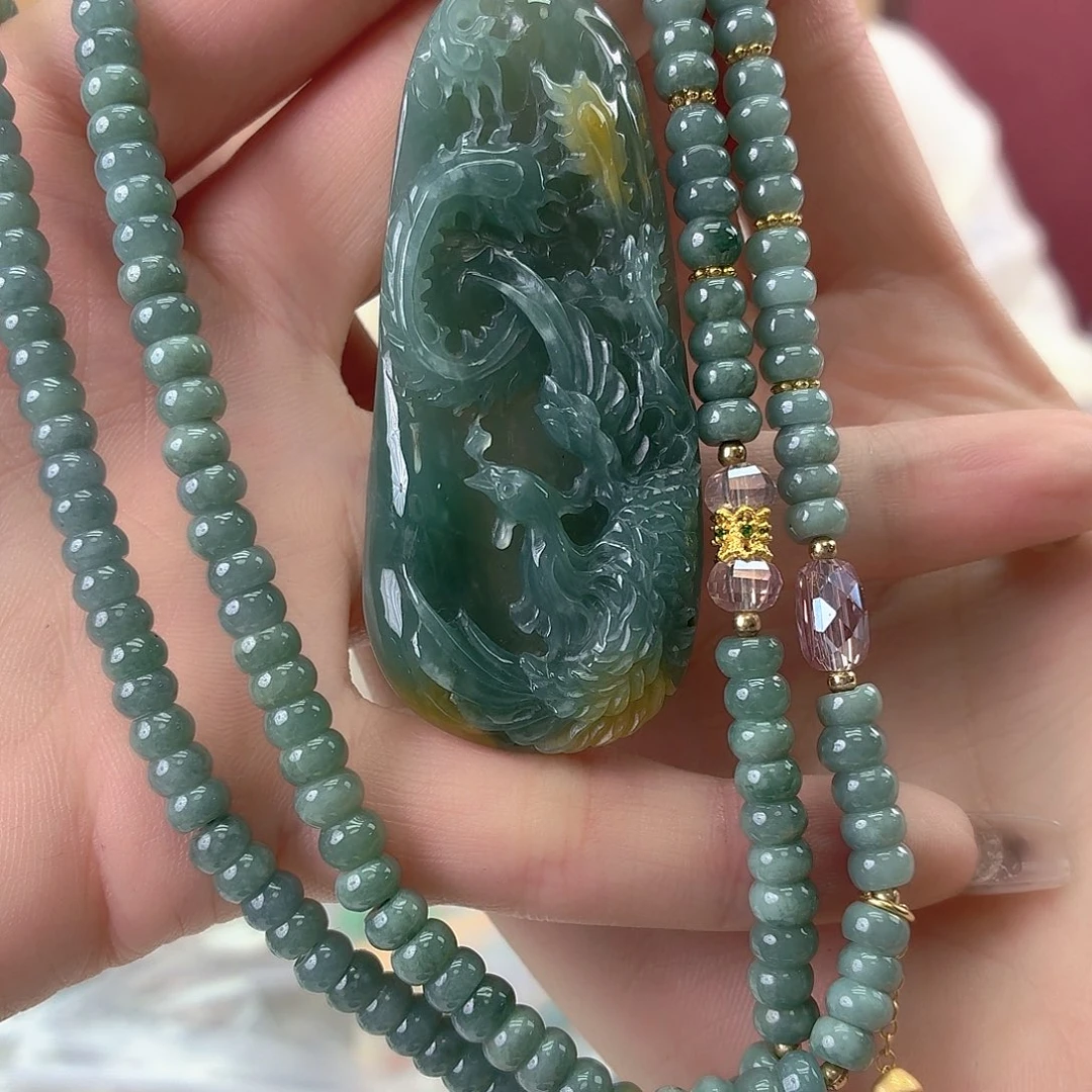 翡翠未镶嵌颈饰翡翠