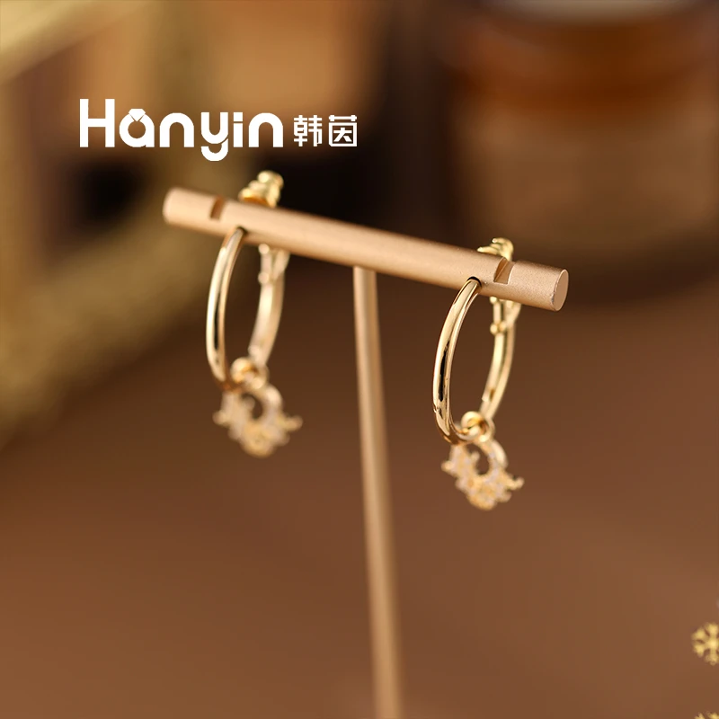 铜合金合成锆石耳饰 925银针高定D字母耳坠26mmC形耳钉AAA