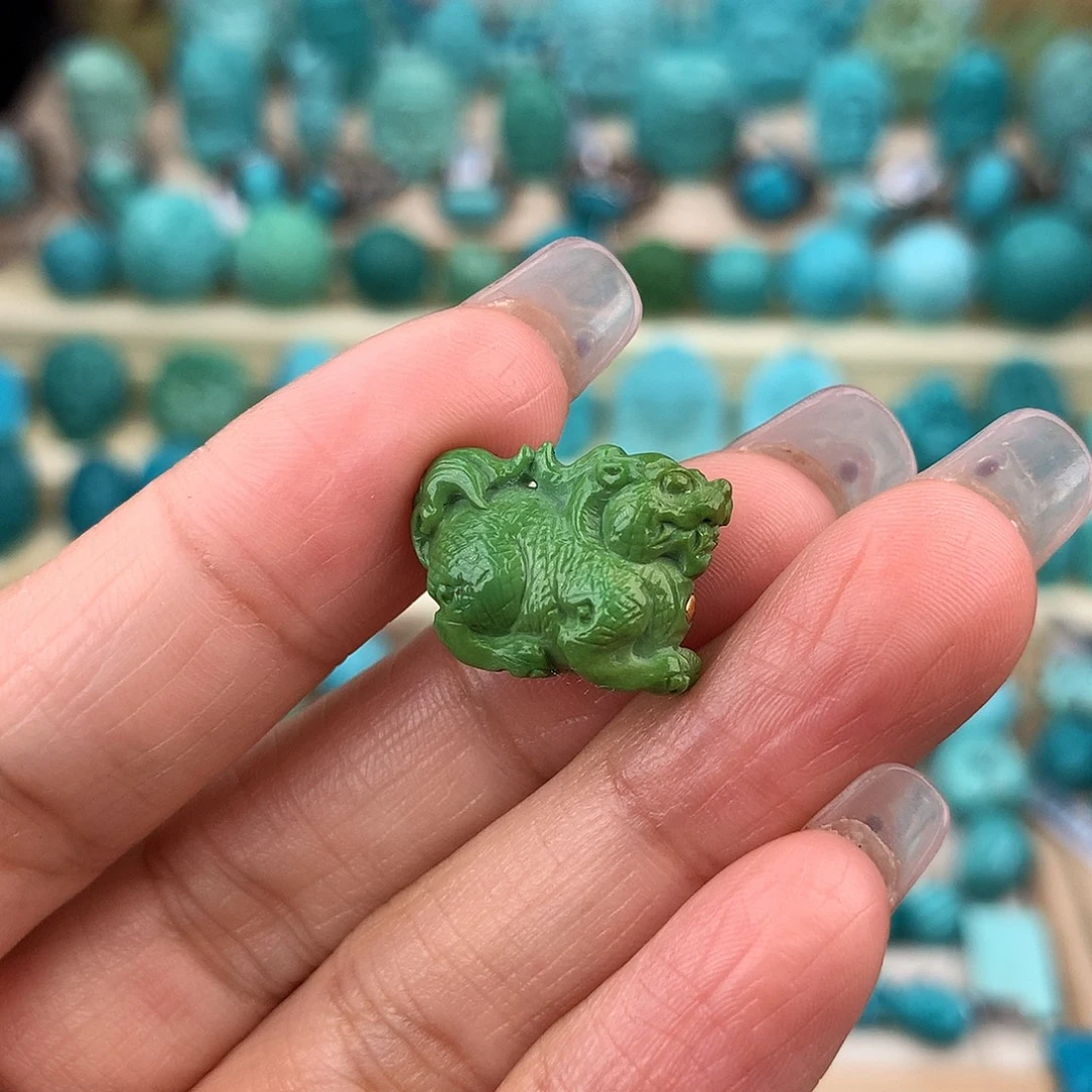 绿松石未镶嵌珠宝奇石