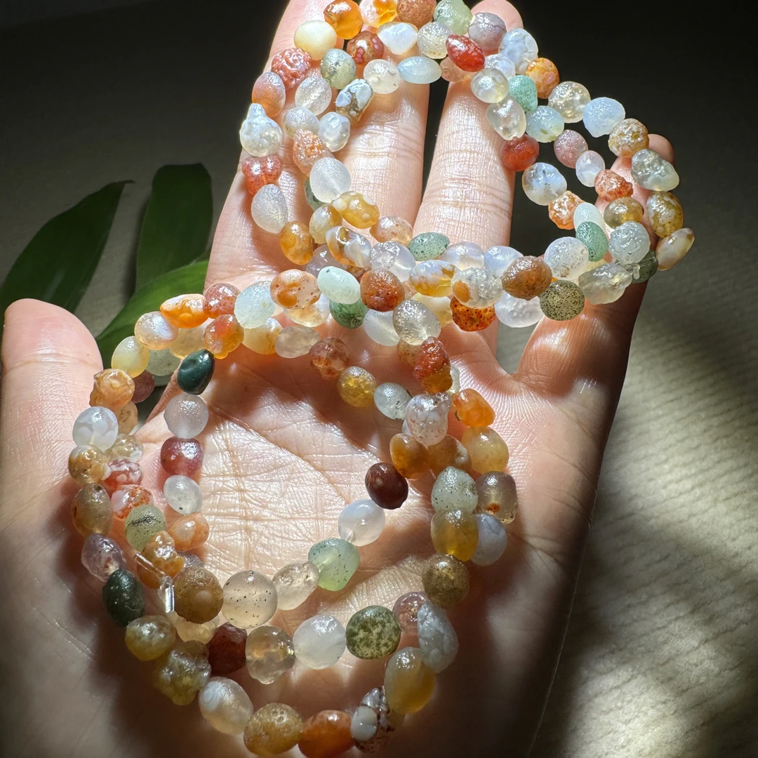 多彩阿拉善原石新疆戈壁滩糖心原石彩糖果草莓点点