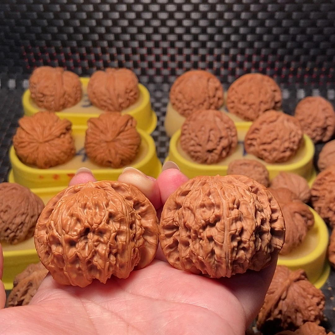 伤****文玩核桃吊坠白狮子9