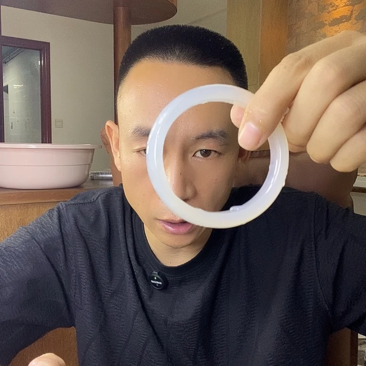 用***9手镯玛瑙/玉髓未镶嵌63圈口