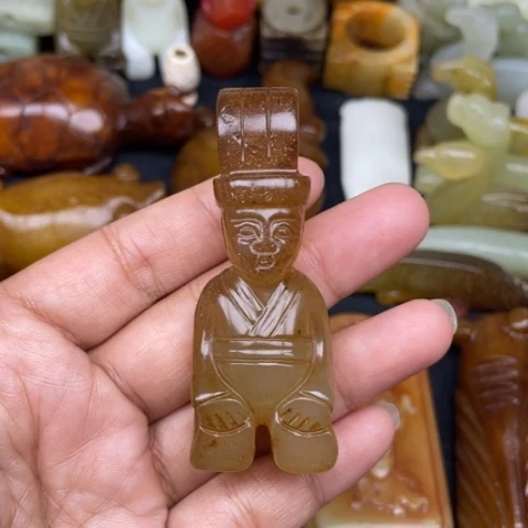 蛇纹石玉未镶嵌颈饰12