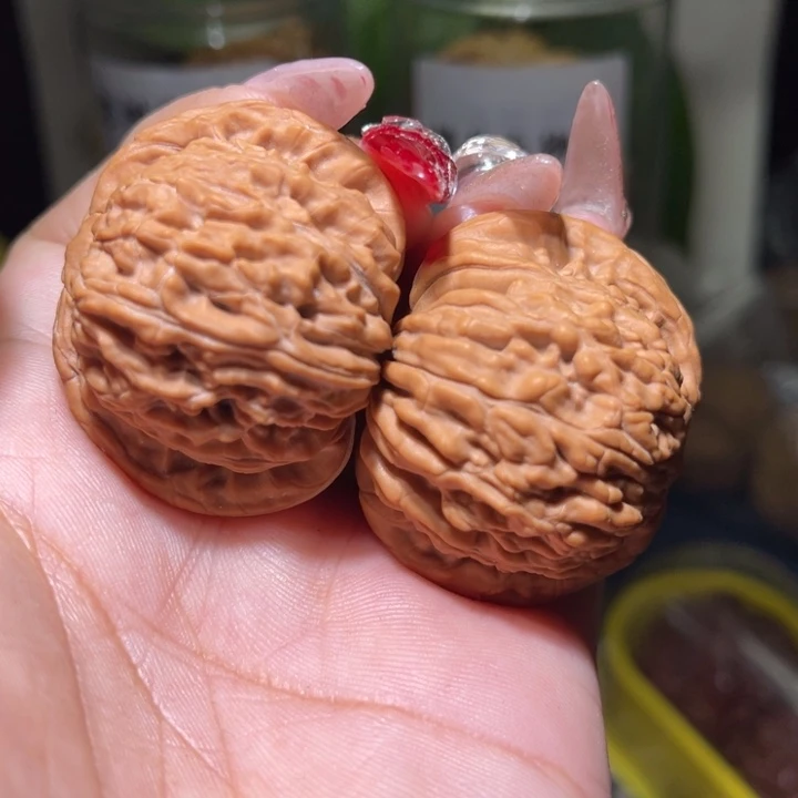 桃核把件             40