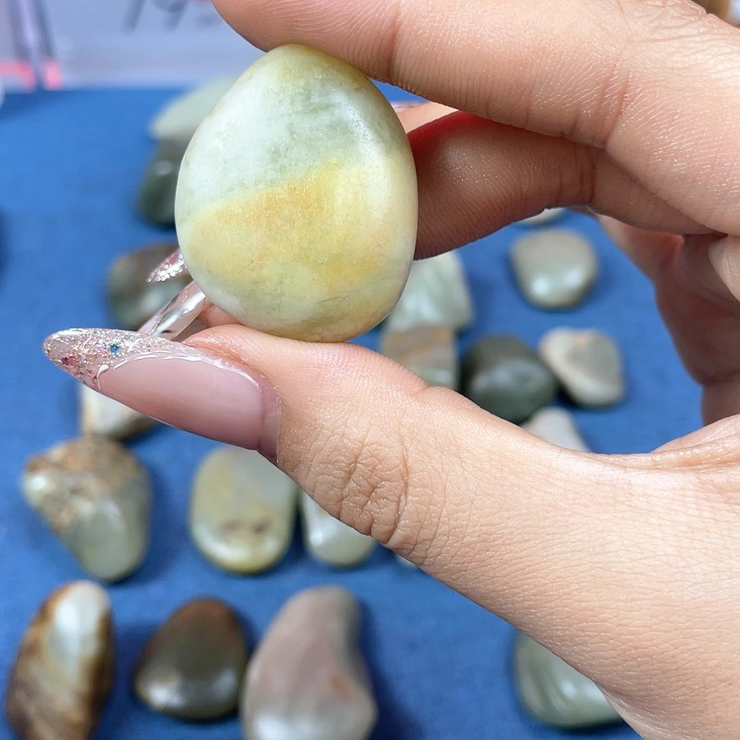 和田玉（糖玉）珠宝奇石未镶嵌怪****掌