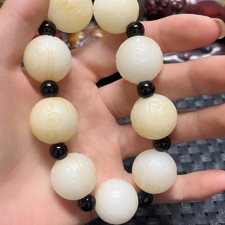 滴血莲花菩提把件