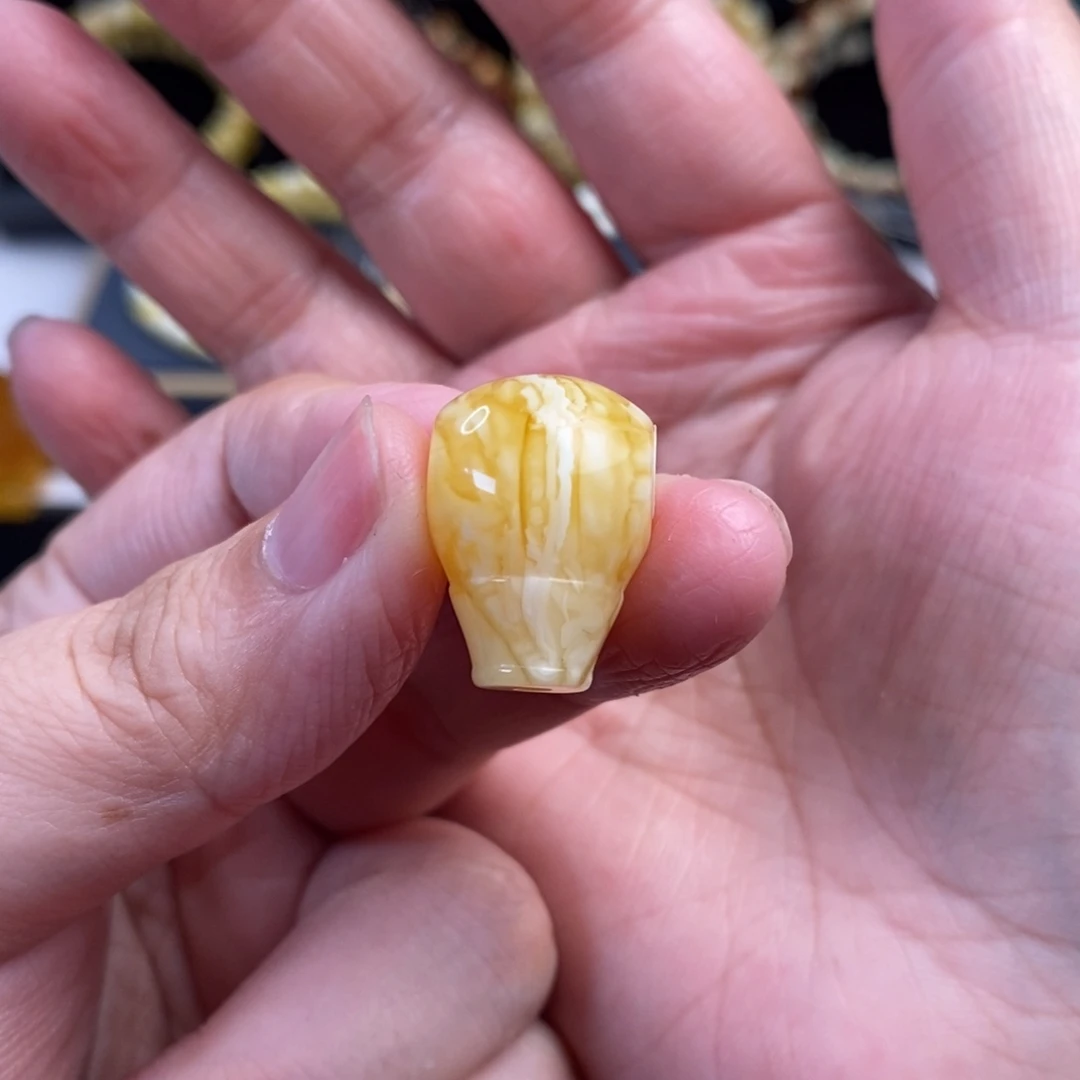 裸石蜜蜡未镶嵌金虎皮纹三通14.3