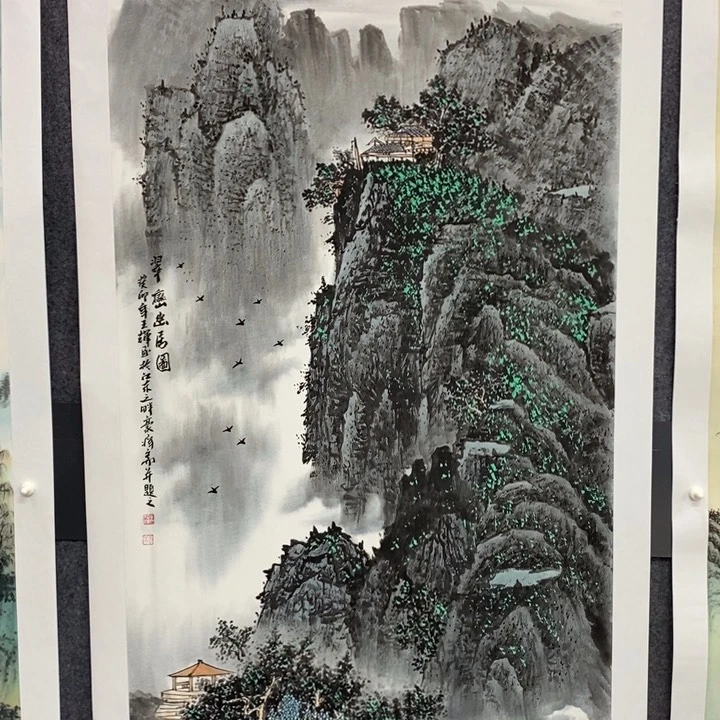 手绘作品等多种形式进行