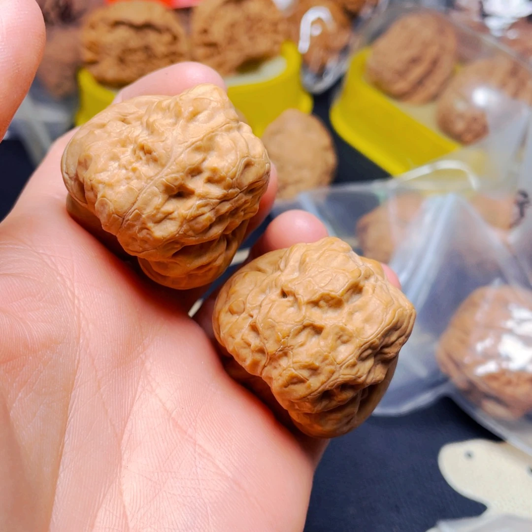 吊坠文玩核桃古蝉一对