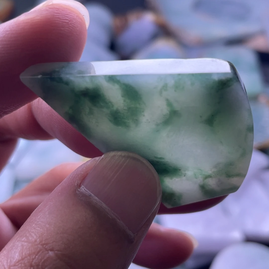 定制翡翠未镶嵌翡翠