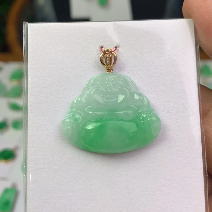 翡翠18K金镶嵌颈饰翡翠