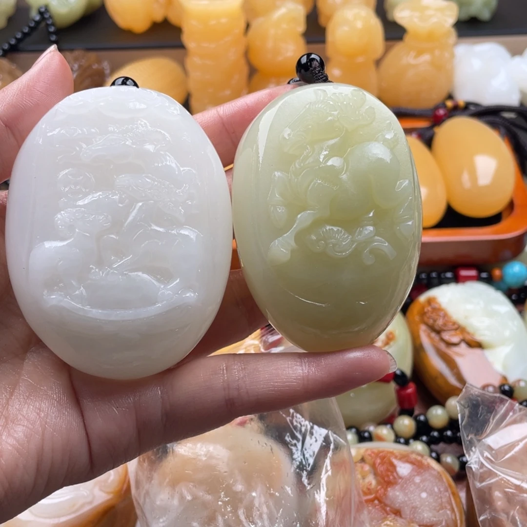 快***天石材天然古青石手把件