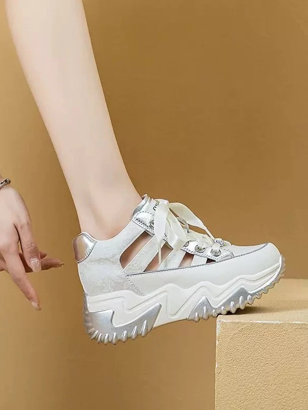 4032网红爆款内增高2025夏新款小个子厚底时尚百搭镂空透气洞洞鞋