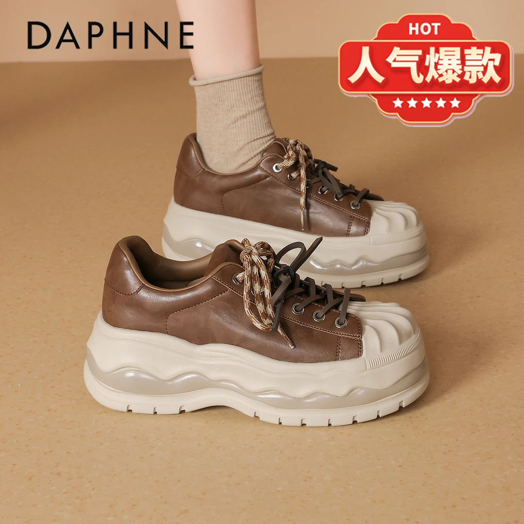 达芙妮高颜值厚底鞋女2025秋季爆款双系带软底舒适久穿不累松糕鞋