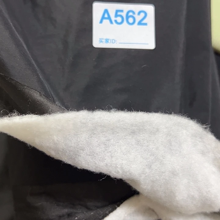 无纺布小牛金面料加冕¥12 ， 3米562