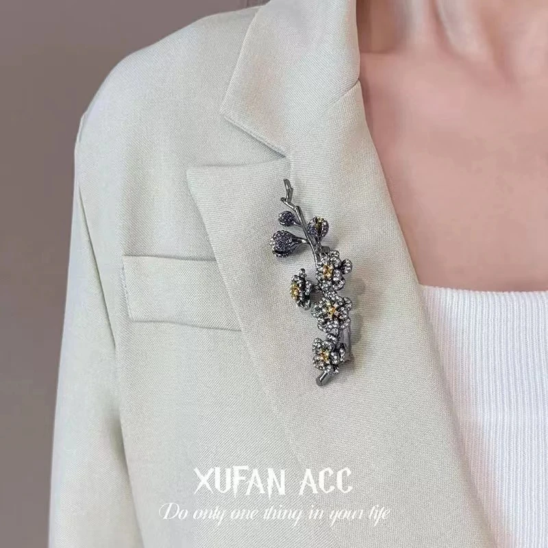 铜合金合成锆石胸针 【腊雪寒梅】 胸针超闪精致胸花